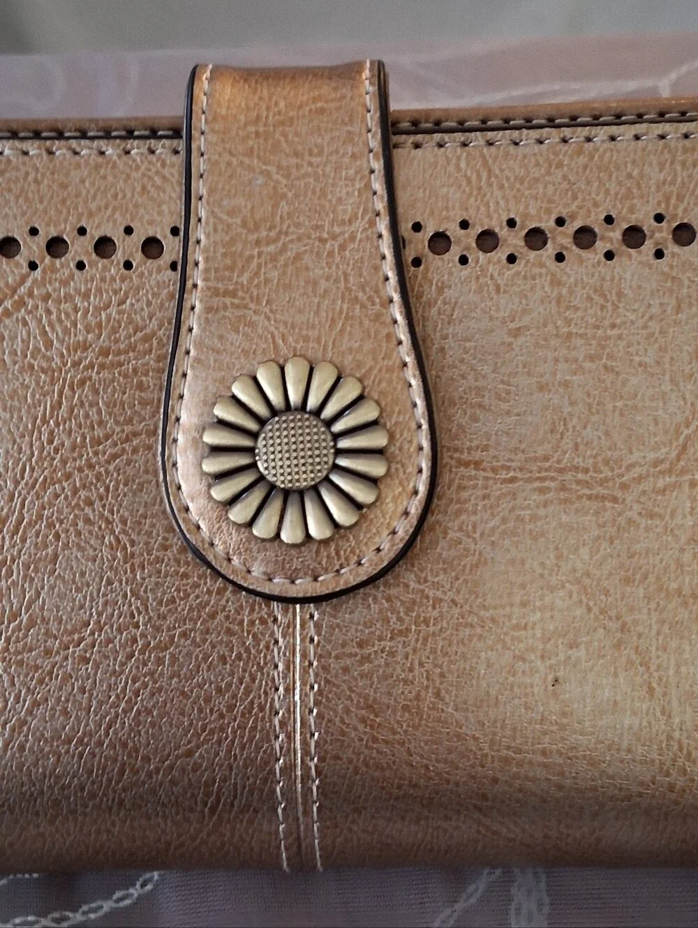 Sendifin Large Capacity Goldtone Clutch Wallet W/RFID Blocking